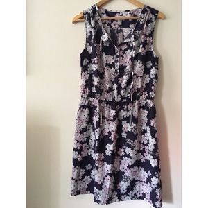 LAST CHANCE - LOFT floral purple dress